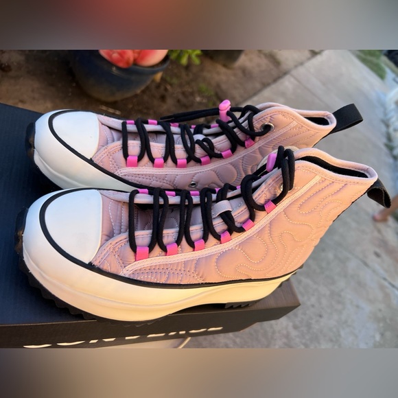 Women’s converse platform shoes 7.5 - Picture 3 of 5